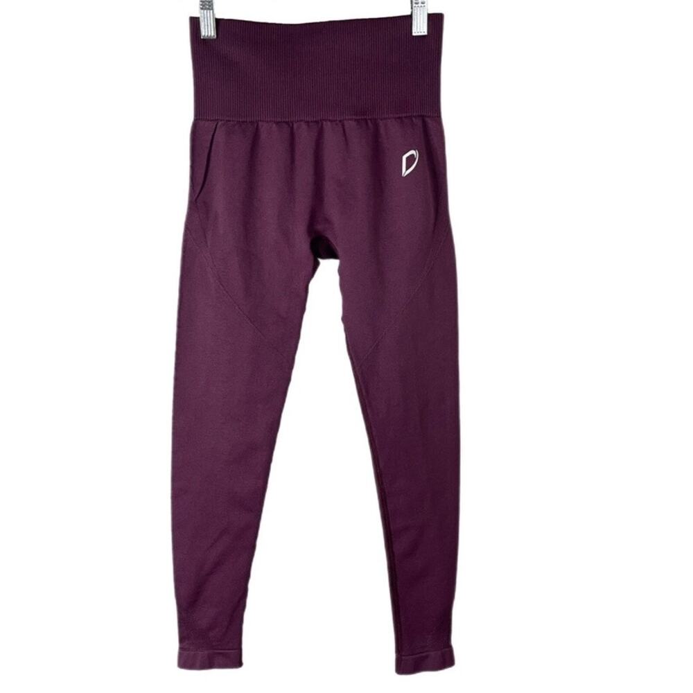 Seamless Athletic Leggings Women's Size XS Purple High Rise 7/8 Compression - Picture 2 of 7